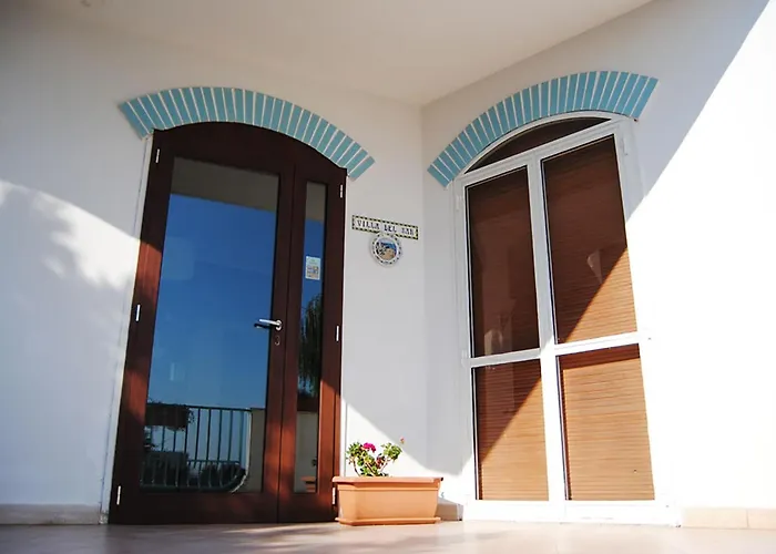 Del Mar فندق مبيت وإفطار