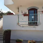 Del Mar Oda ve Kahvaltı 3*