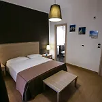 Del Mar Oda ve Kahvaltı 3*